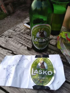 majn ko se obremenjuješ s skico lažje ti je v življenju