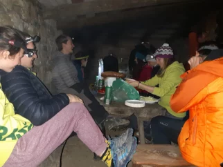 Mal mn se smejte, pa mal več režte! Eni so lačni :)