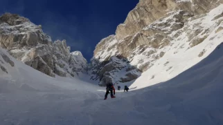Smo zbijal junfr snegu. Ampak niso ble zavidljive razmere. Kjer ni blo klož je blo pa pol metra napihanga jajca