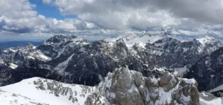 Začenjamo sestop proti dvojki. Fantastična atmosfera