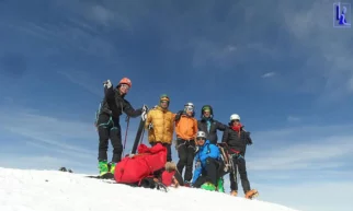 Au revoir village d'amour!rnrnNono... Au revoir village du ski de randonnée!