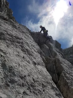 Kemperle-Stopar: čist narobe poimenovana smer. Bolj primerno bi bla Podrta-podrtija.