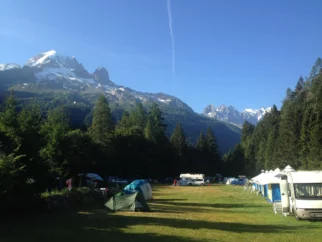 Kamp, z odličnim razgledom, pa noben ne teži