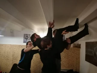Ogrevanje za previsni led naslednji dan