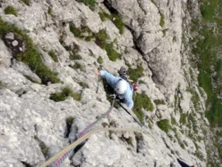 Napademo pokočne dolomitske trave, v kateri ocena prileze do dobre petice...