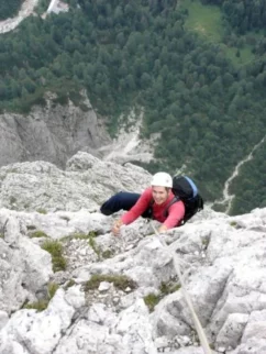 Po 750 metrih stene končno na izstopu.