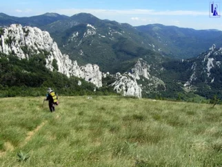 Spust proti Ravnemu Dabru.