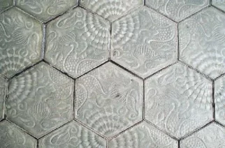tlak pločnika, to bi pa imel na skretu