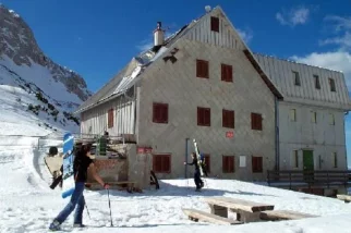 Cojzova koča