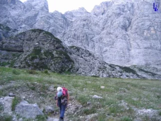 Z Majo jo mahneva proti Nemški.