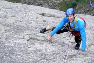 Nič, dovolj obotavljanja, pejmo. Potovanje se je začelo!