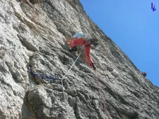 ... in da je ključni del smeri (sedmi raztežaj, šestica v prečki) šele pred nami.
