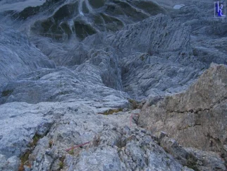 Super raztežaj, za vpet pa tolk, da je potrebno šparat s kompleti.