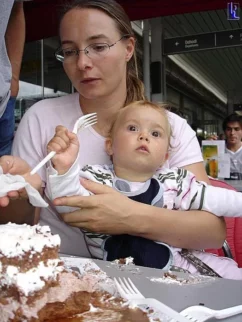 hranjenje je pri Slugatih pomemben opravek