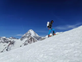 Königspitze v ozadju